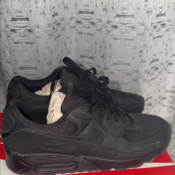 Nike Triple Black Mesh Sneakers - Picture 3 of 4
